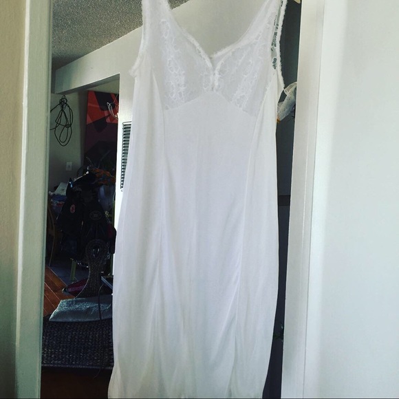 Set of vintage intimates sizes vary - Picture 3 of 5